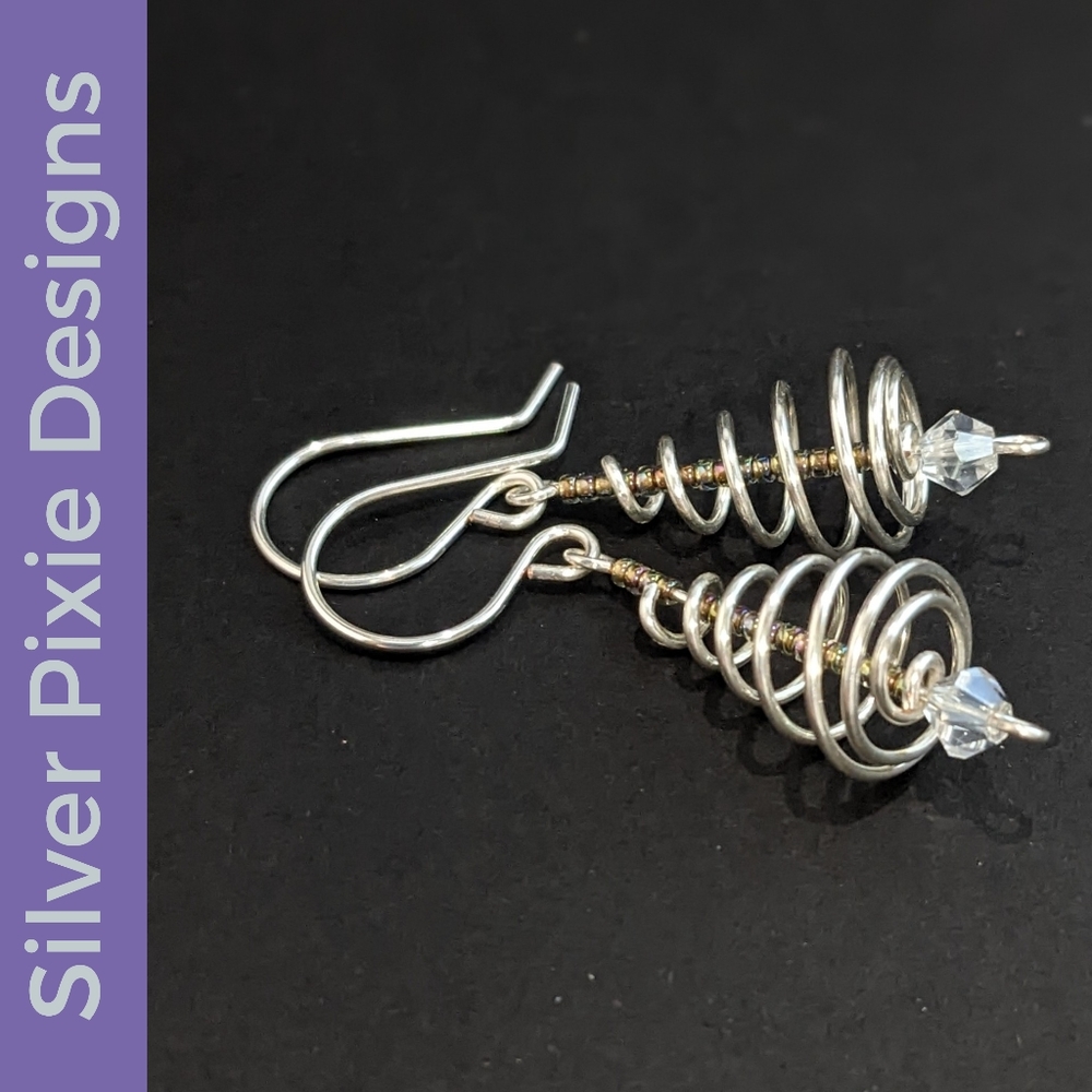 🎄2 for $25!!🎄 Handcrafted Silver-Plated Copper Christmas Tree Earrings, Small